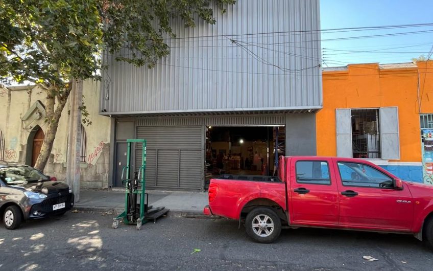 Miguel Leon Prado // Portugal