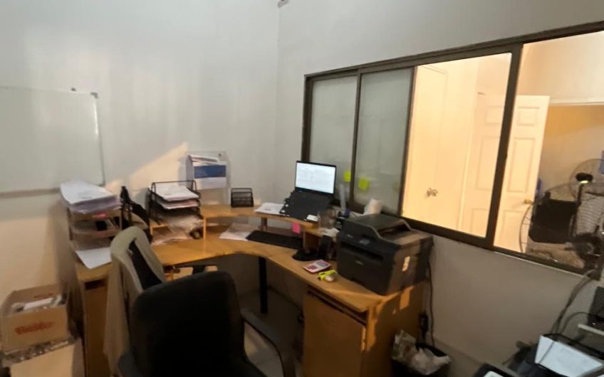 Miguel Leon Prado // Portugal