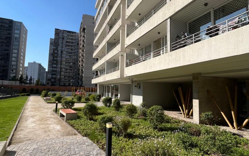 Avenida Rodrigo De Araya // Av. Marathon