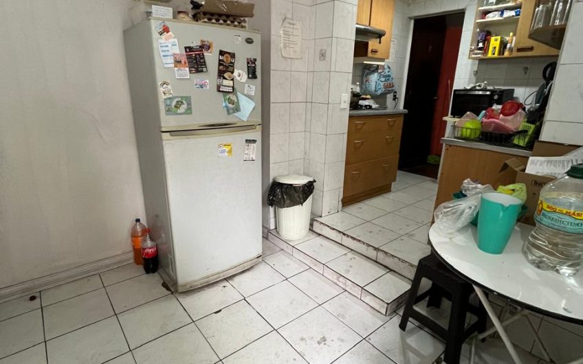 Av. Pedro De Valdivia // Guillermo Mann