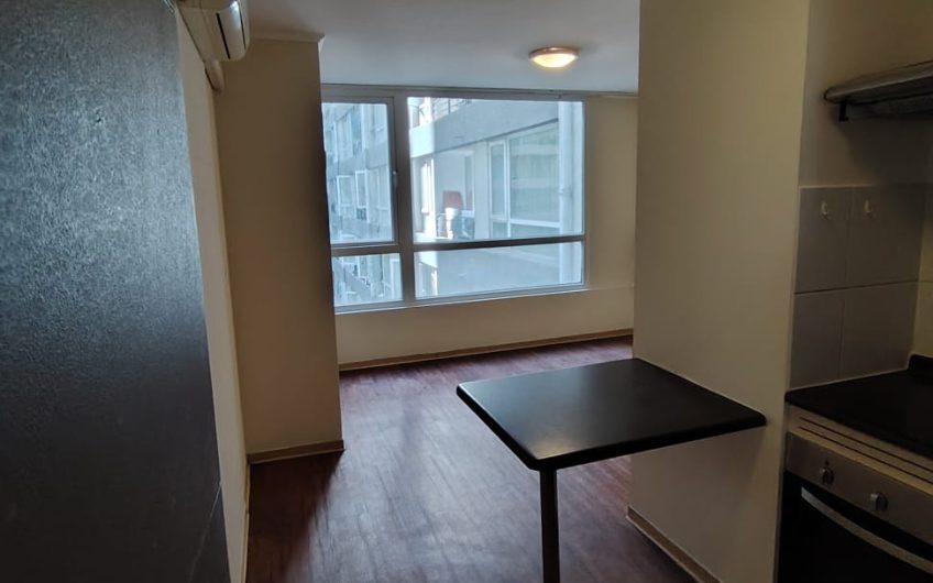 San Pablo // Estación de Metro Santa Ana