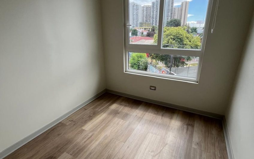 San Luis De Macul // Estacion De Metro Macul