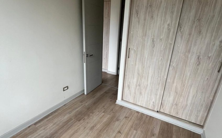 San Luis De Macul // Estacion De Metro Macul