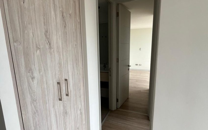 San Luis De Macul // Estacion De Metro Macul