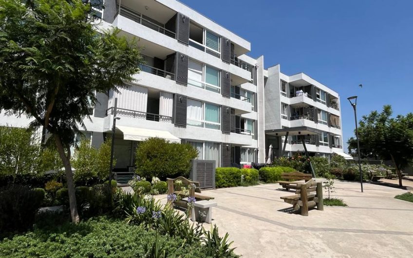 San Luis De Macul // Estacion De Metro Macul