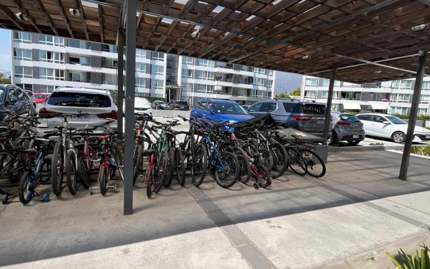 San Luis De Macul // Estacion De Metro Macul