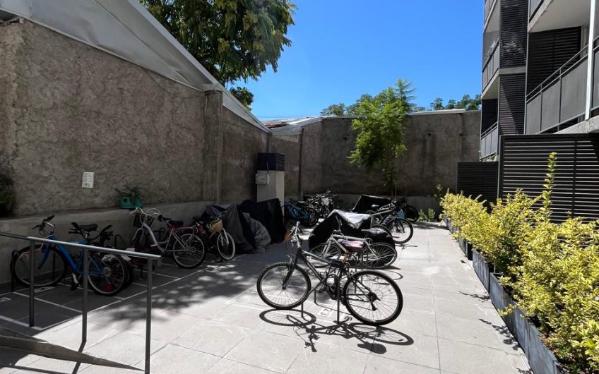 Martinez De Rozas // Metro Cumming