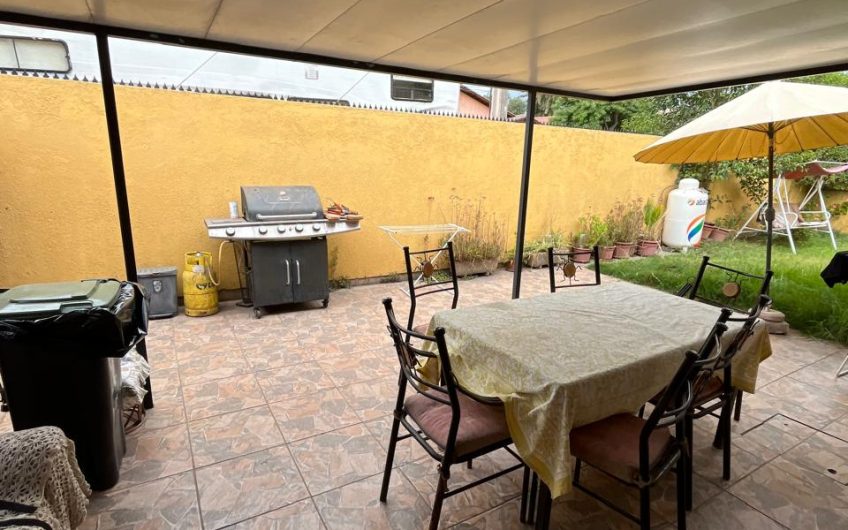 Los Avellanos // Avenida Tobalaba