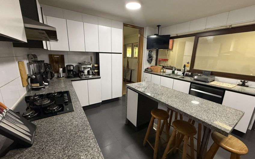 Condominio El Sendero // Piedra Roja