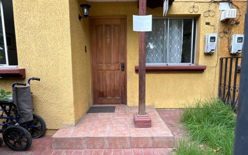 Los Avellanos // Avenida Tobalaba