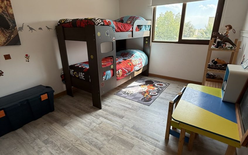 Condominio El Sendero // Piedra Roja