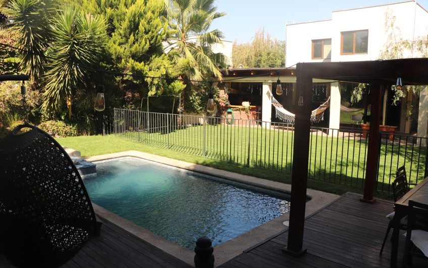 Condominio El Sendero // Piedra Roja