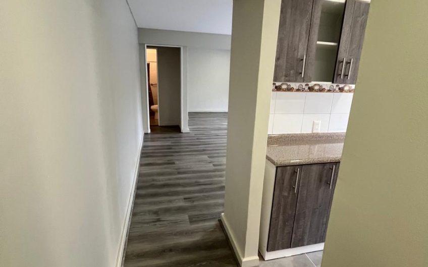 Avenida Apoquindo // Metro Escuela Militar