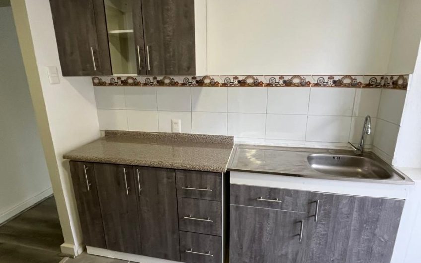 Avenida Apoquindo // Metro Escuela Militar