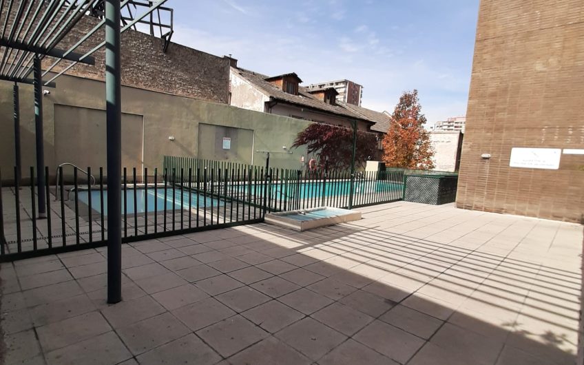 Avda. Irarrazaval // Metro Monseñor Eyzaguirre