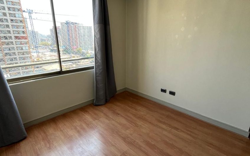 Avda. Irarrazaval // Metro Monseñor Eyzaguirre