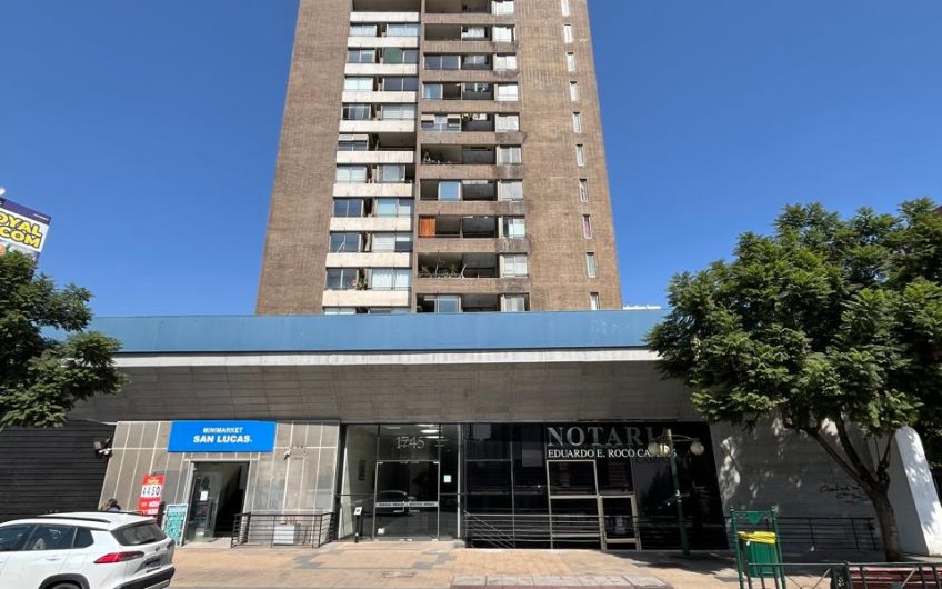 Avda. Irarrazaval // Metro Monseñor Eyzaguirre