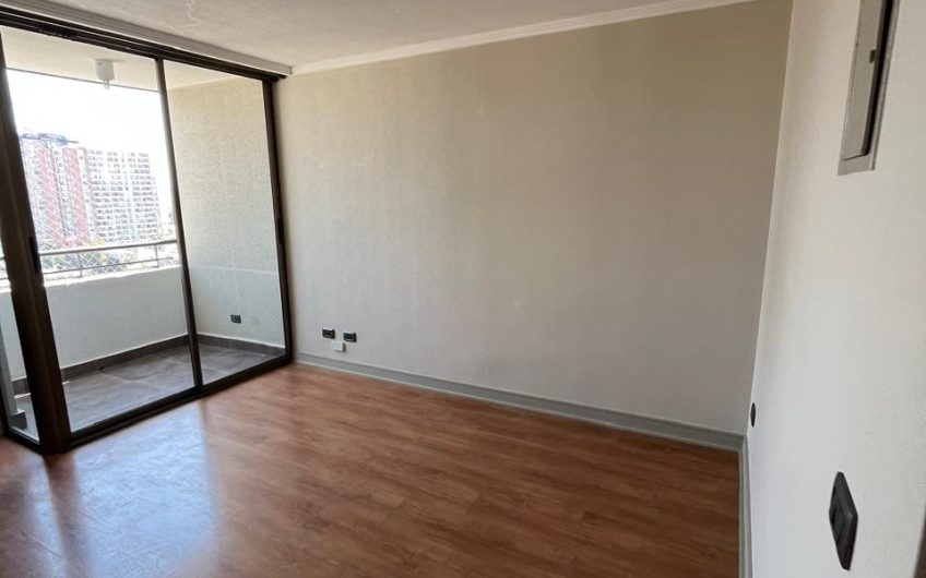 Avda. Irarrazaval // Metro Monseñor Eyzaguirre