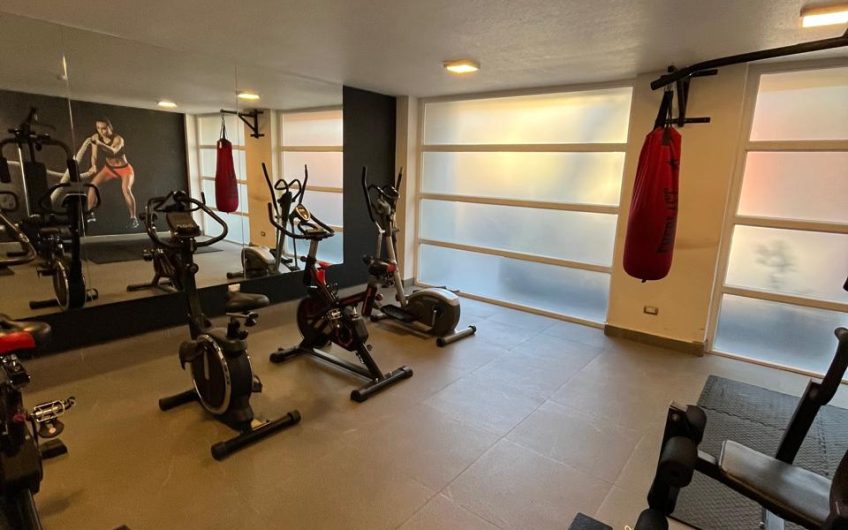 Martinez De Rozas // Metro Cumming