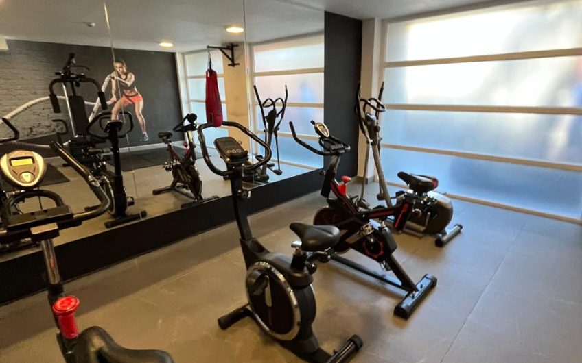 Martinez De Rozas // Metro Cumming