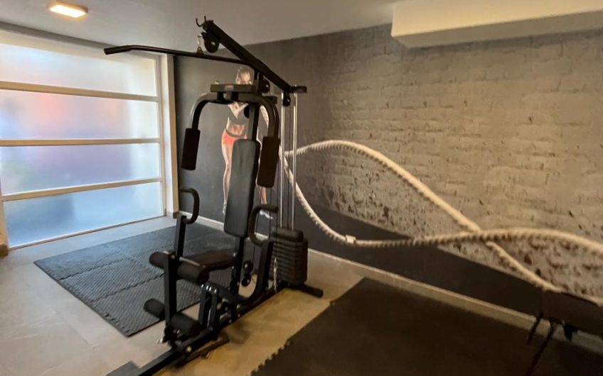 Martinez De Rozas // Metro Cumming