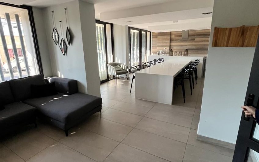 Rivera // Mall Independencia