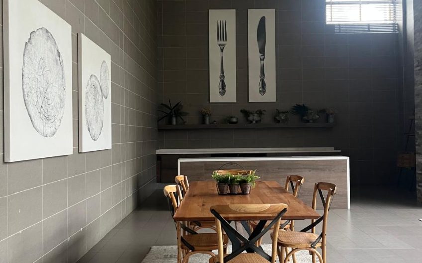 Avenida Las Condes // Av. La Dehesa